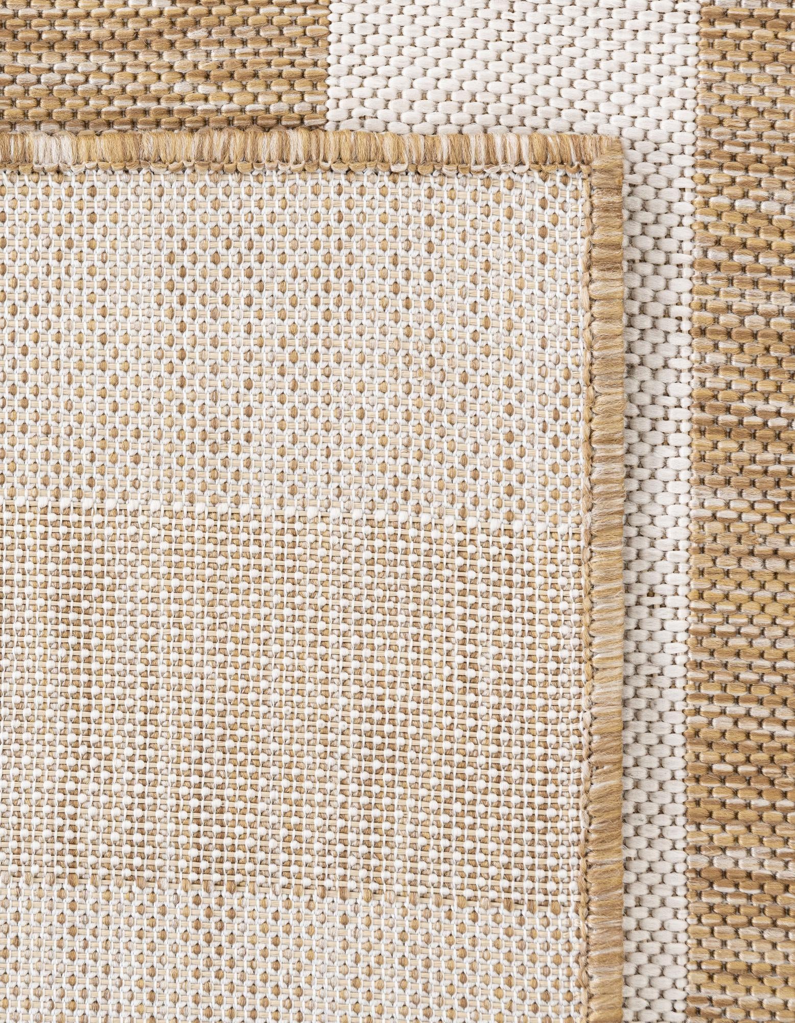 7' 10 x 7' 10 Easy-Clean Striped Indoor / Outdoor Square Rug