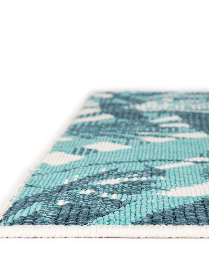 7' 10 x 10' Easy-Clean Botanical Indoor / Outdoor Rug
