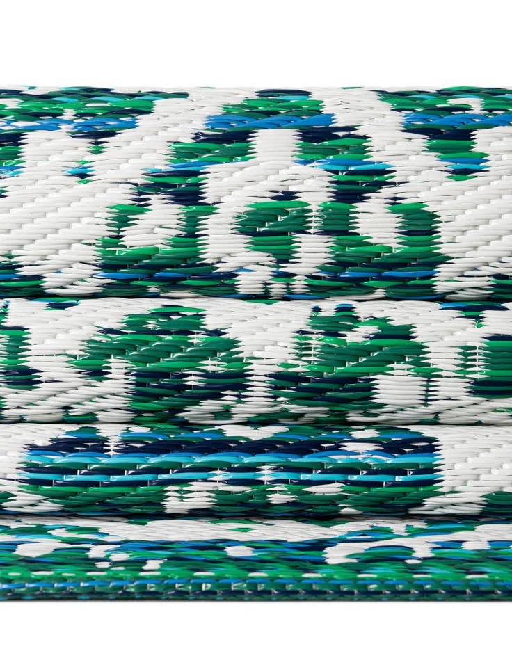 Detail image of 7' 10 x 10'  Washable Vista Breeze Indoor / Outdoor Rug