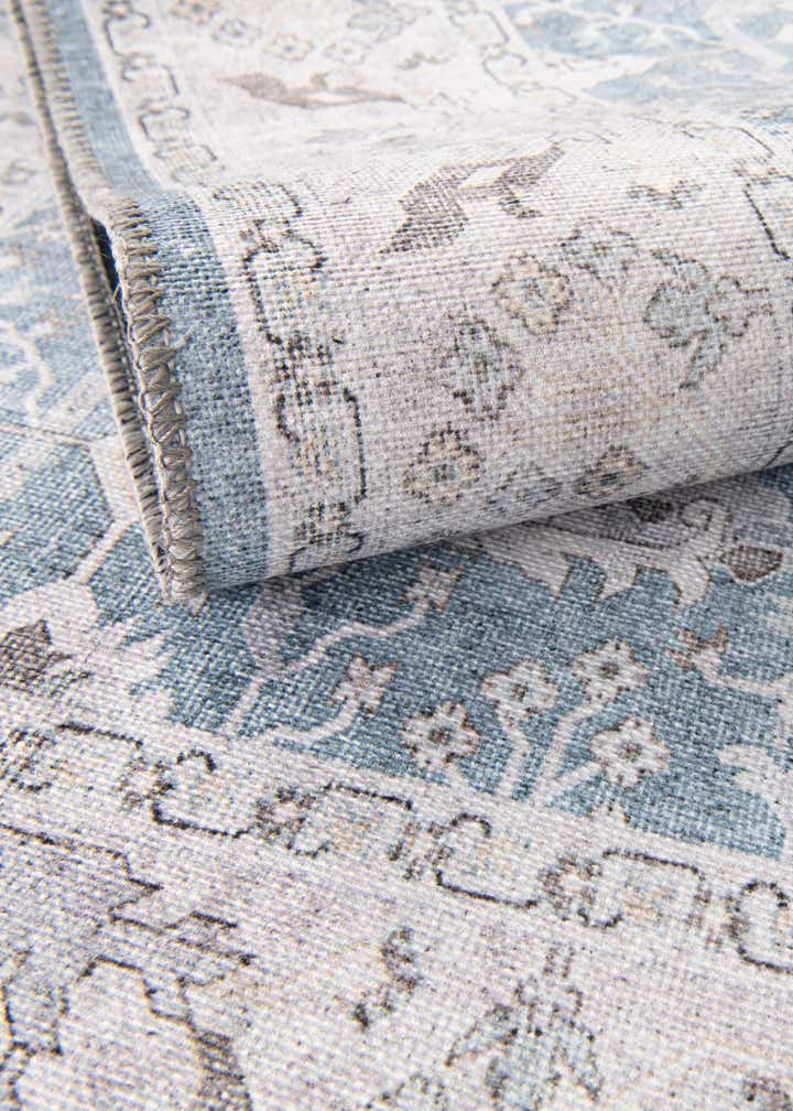 7' 10 x 7' 10 Washable Timeless Square Rug