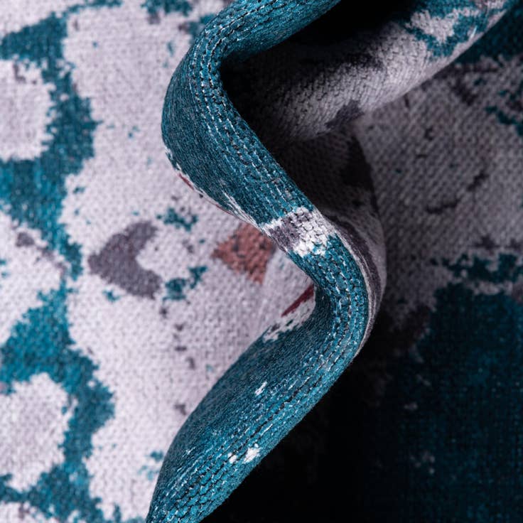 Detail image of 7' 10 x 10' Washable Francesca Rug