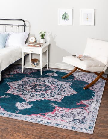 7' 3 x 7' 3 Washable Renaissance Square Rug