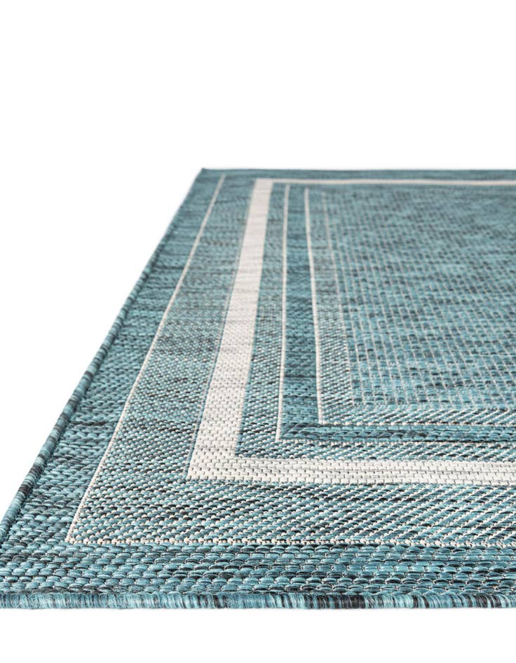 Detail image of 7' 10 x 7' 10  Washable Border Indoor / Outdoor Octagon Rug