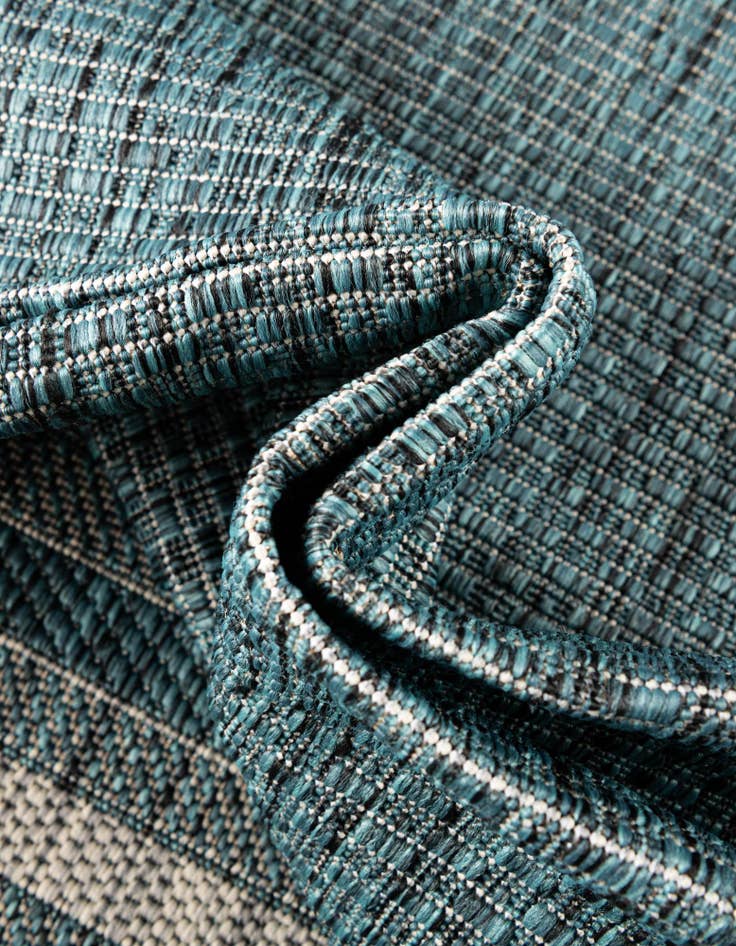 Detail image of 7' 10 x 7' 10  Washable Border Indoor / Outdoor Octagon Rug