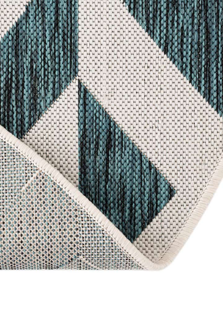 5' 3 x 8' Easy-Clean Jill Zarin Napa Indoor / Outdoor Oval Rug