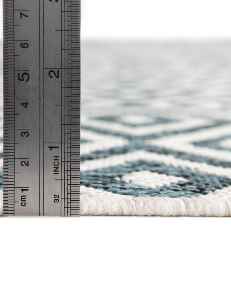 Detail image of 5' 3 x 8'  Washable Jill Zarin Costa Rica Indoor / Outdoor Oval Rug