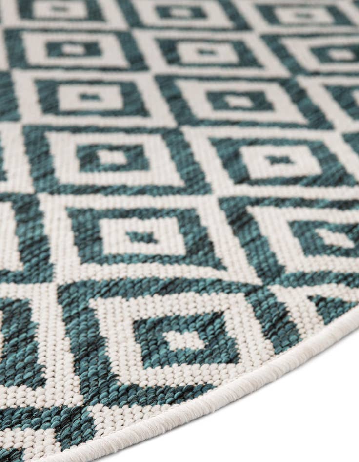 Detail image of 5' 3 x 8' Easy-Clean Jill Zarin Costa Rica Indoor / Outdoor Oval Rug