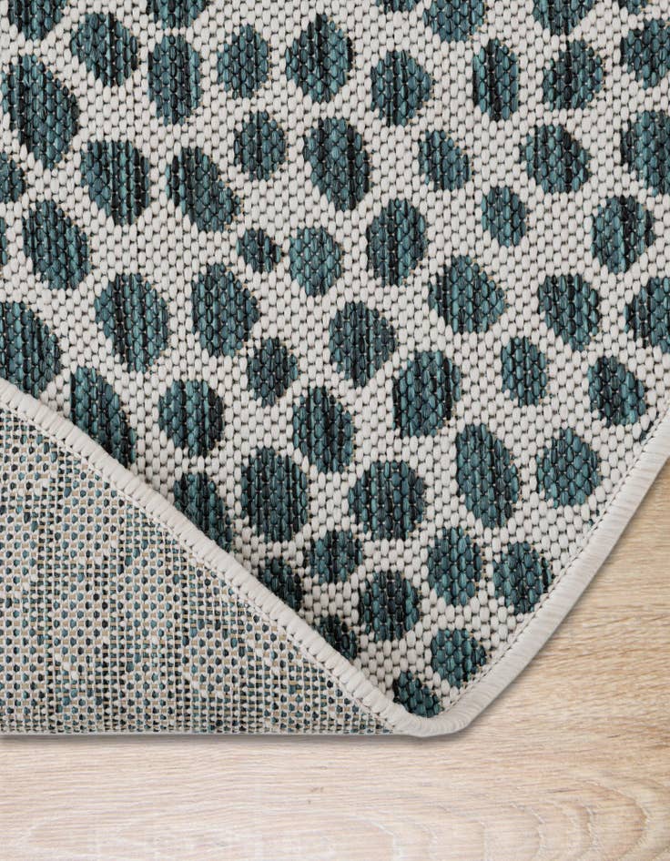 Detail image of 5' 3 x 8' Easy-Clean Jill Zarin Cape Town Indoor / Outdoor Oval Rug