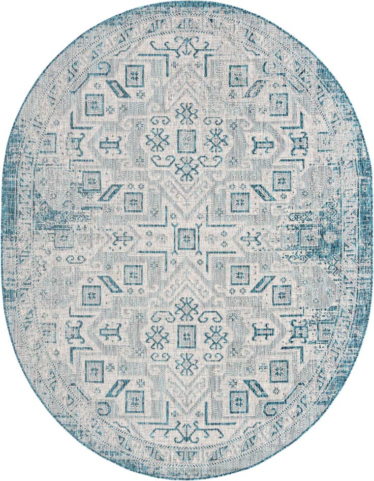 Detail image of 7' 10 x 10' Easy-Clean Aztec Indoor / Outdoor Oval Rug