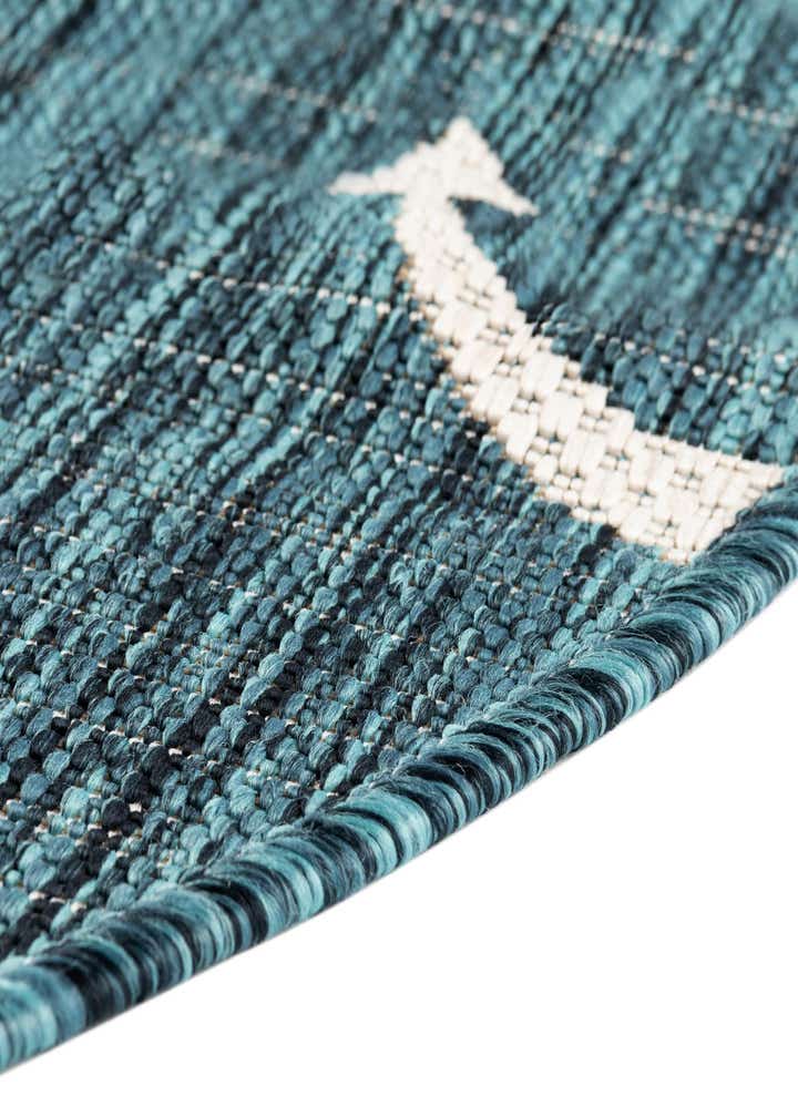 5' 3 x 8' Easy-Clean Coastal Indoor / Outdoor Oval Rug