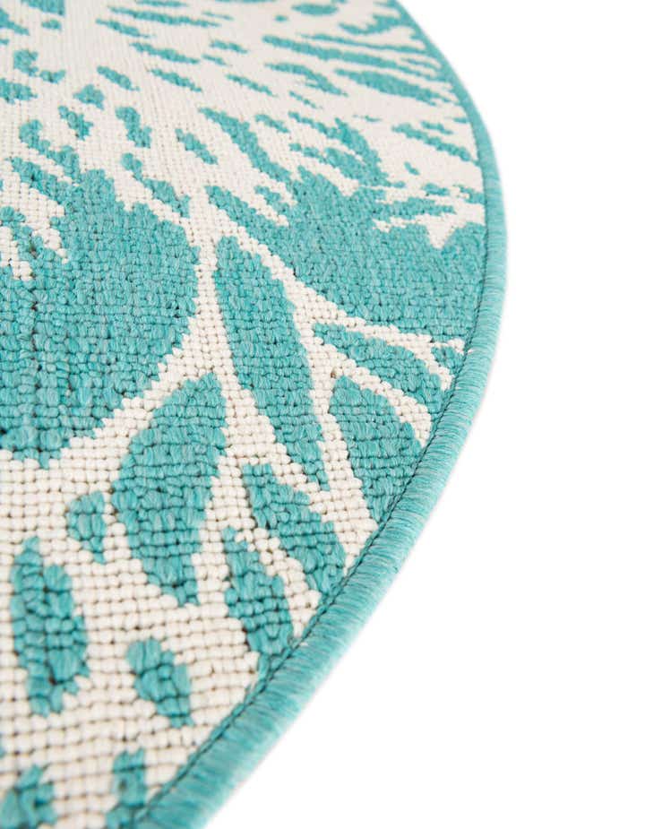 4' x 6' Easy-Clean Coastal Indoor / Outdoor Oval Rug