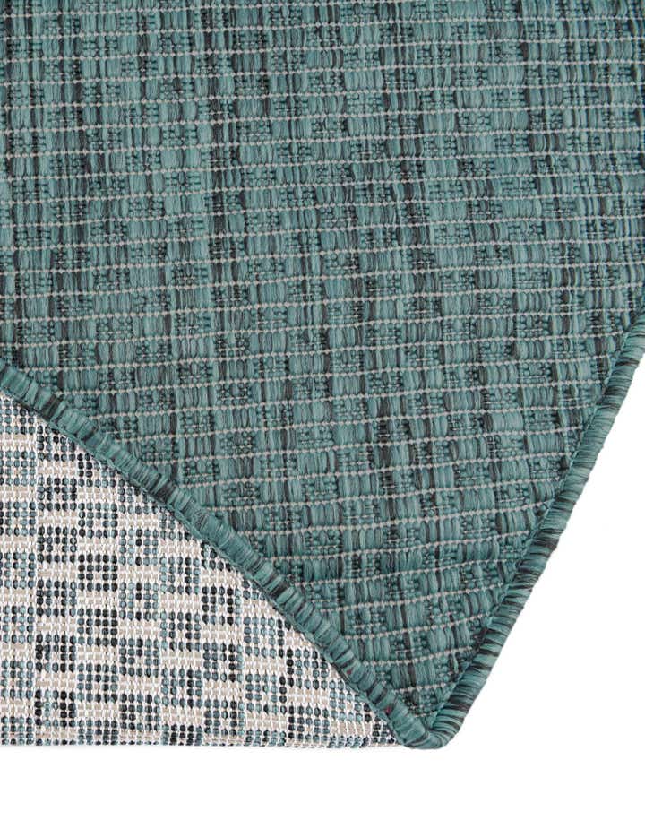 4' 1 x 6' 1 Easy-Clean Solid Indoor / Outdoor Oval Rug