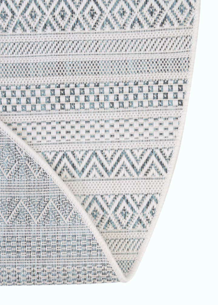 3' x 5' 3 Easy-Clean Striped Indoor / Outdoor Oval Rug