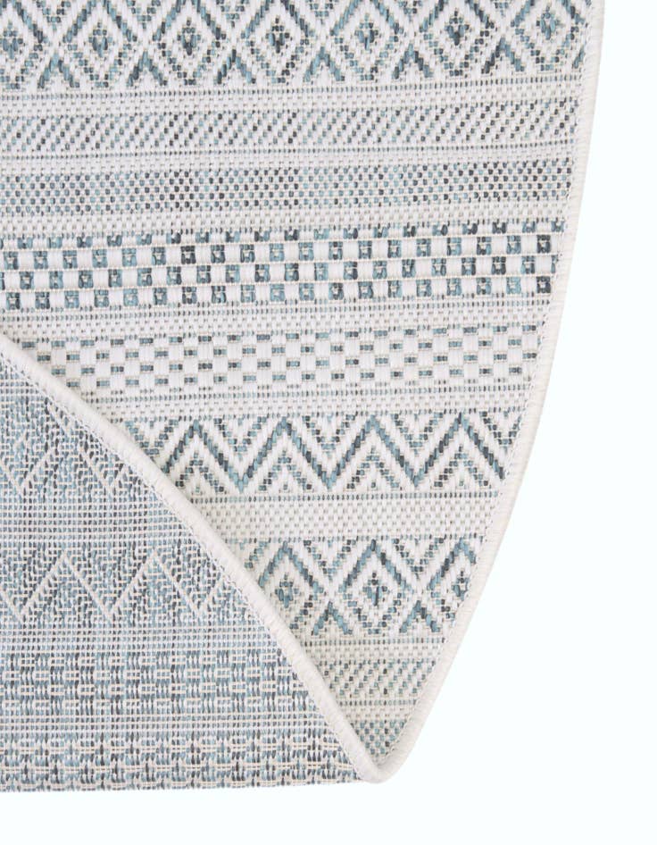 Detail image of 7' 10 x 10'  Washable Striped Indoor / Outdoor Oval Rug