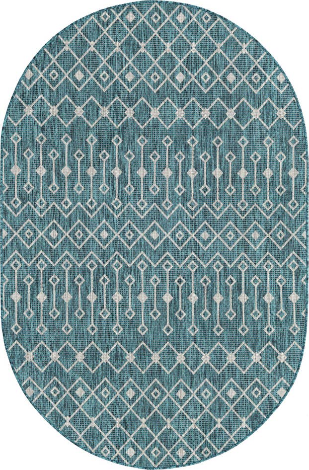 Detail image of 5' 3 x 8' Easy-Clean Trellis Indoor / Outdoor Oval Rug