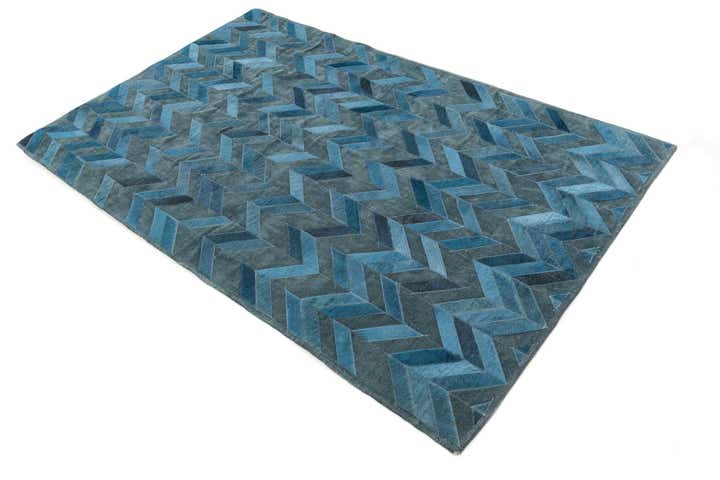 3' 10 x 5' 10 Cowhide Leather Rug