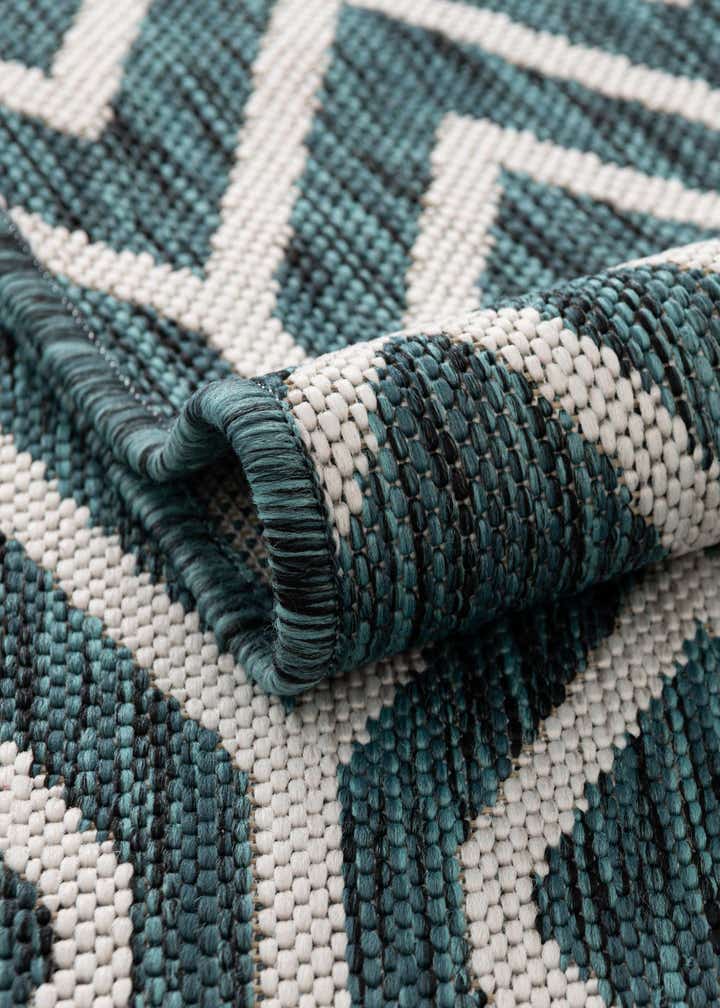 9' x 12' Easy-Clean Jill Zarin Turks and Caicos Indoor / Outdoor Rug