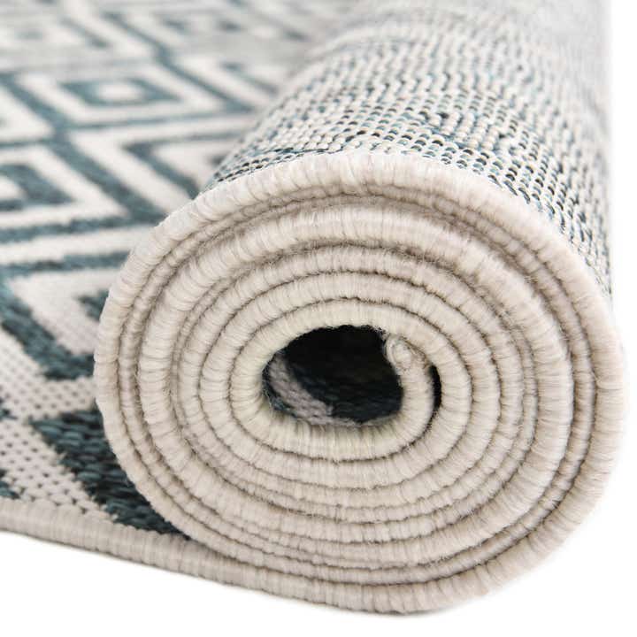 9' x 12' Easy-Clean Jill Zarin Costa Rica Indoor / Outdoor Rug