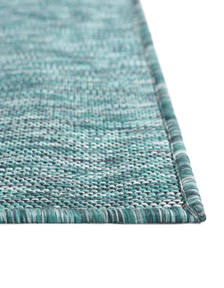 Detail image of 2' 2 x 3'  Washable Jill Zarin Indoor / Outdoor Rug