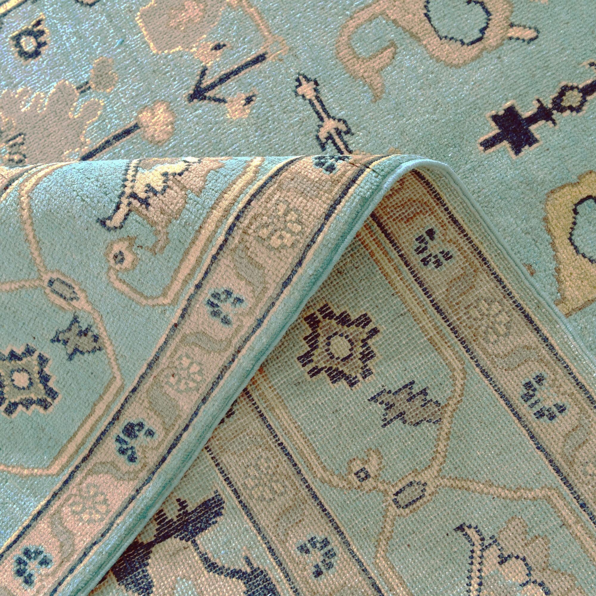 5' 6 x 7' 9 Hand Knotted Kazak Rug