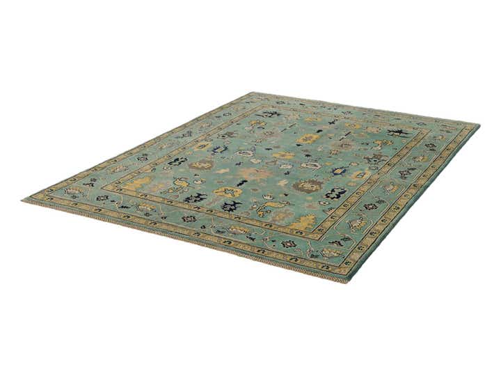 5' 10 x 7' 10 Hand Knotted Kazak Rug