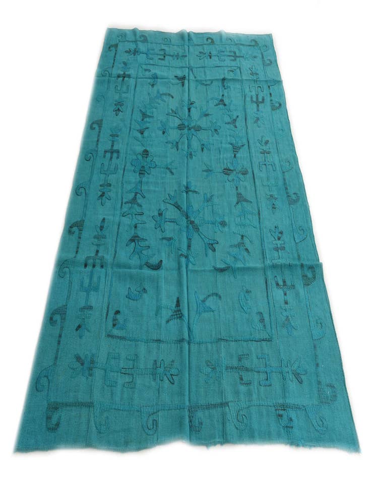 Detail image of 5' 4 x 7' 7  Hand Woven Kilim Suzani Wool Rug