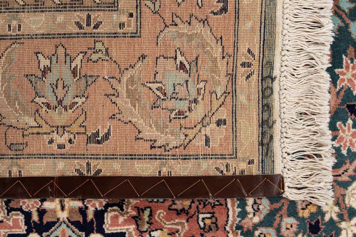 5' 3 x 8' 4 Hand Knotted Lahour Wool Rug