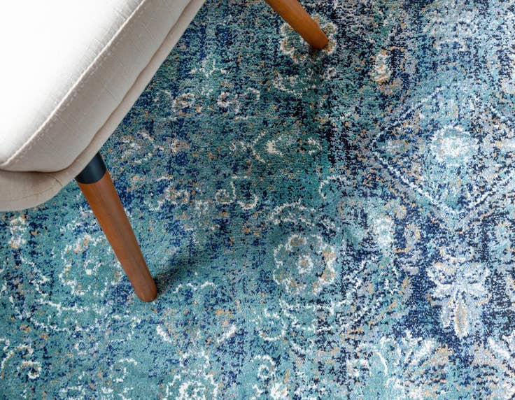 Detail image of 3' 3 x 5' 3 Lexington Rug