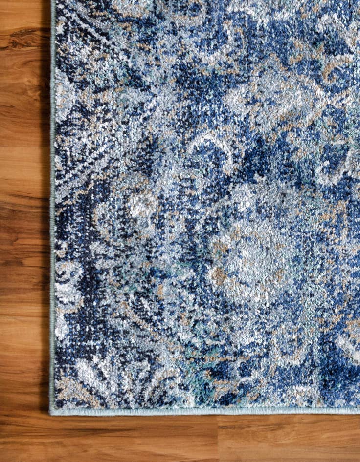 Detail image of 3' 3 x 5' 3 Lexington Rug