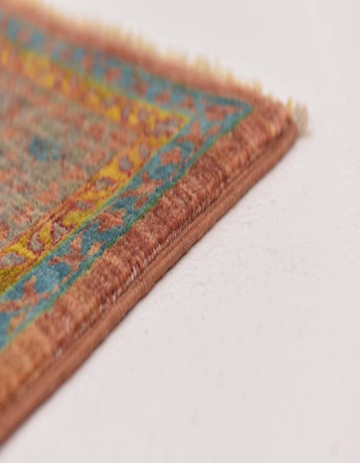 Detail image of 5' 8 x 7' 9  Hand Knotted Mamluk Ziegler Oriental Rug