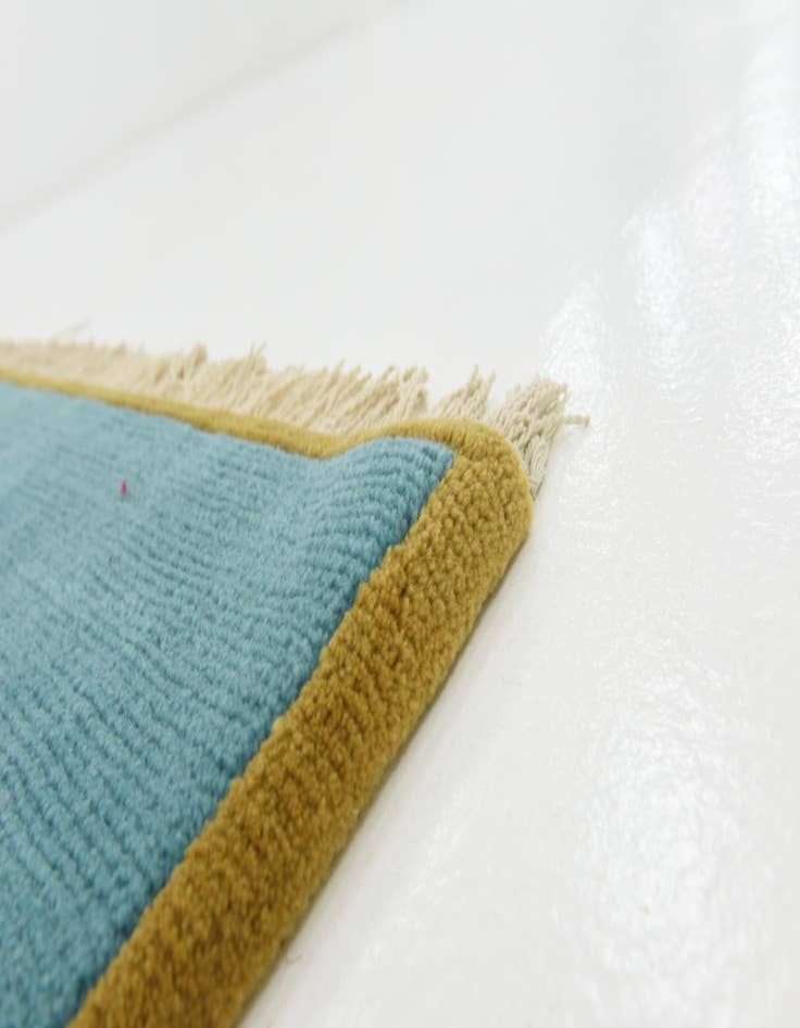 Detail image of 5' 6 x 7' 6 Hand Knotted Nepal Wool Rug