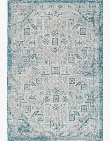 5' 3 x 8' Easy-Clean Aztec Indoor / Outdoor Rug