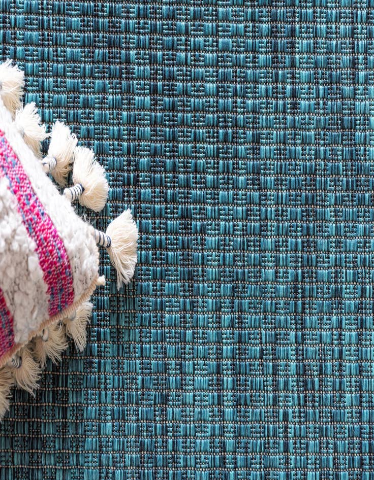 Detail image of 7' 10 x 11'  Washable Border Indoor / Outdoor Rug