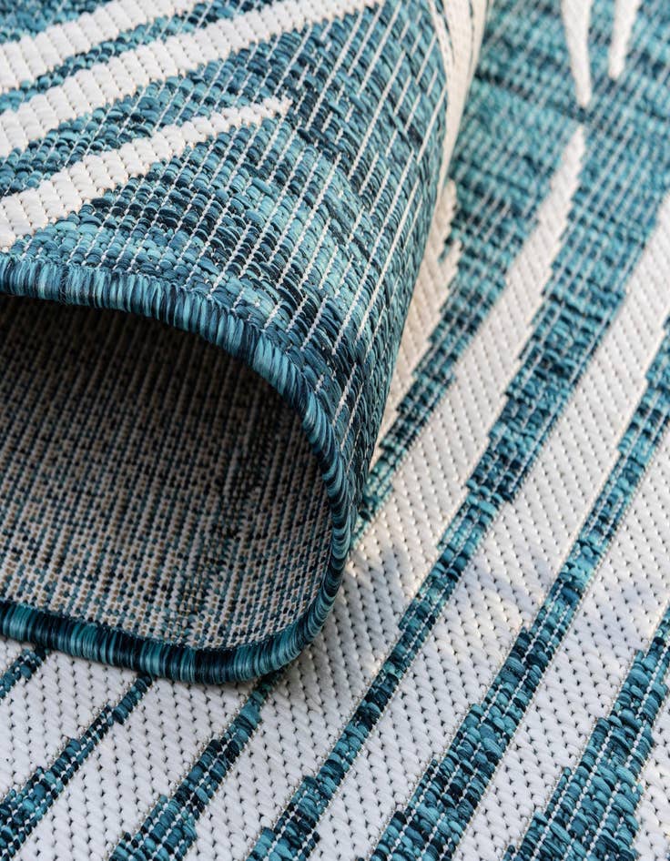 Detail image of 9' x 12'  Washable Botanical Indoor / Outdoor Rug