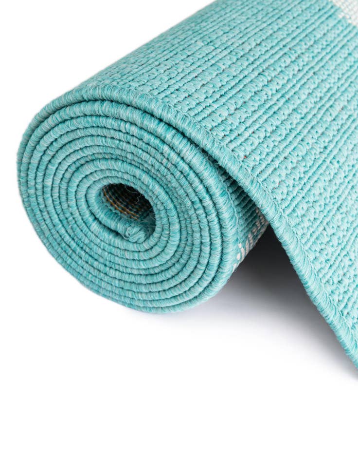 Detail image of 6' x 9' Easy-Clean Coastal Indoor / Outdoor Rug
