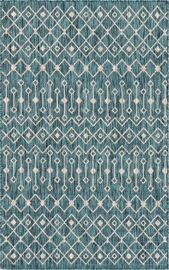 Detail image of 5' 3 x 8' Easy-Clean Lattice Indoor / Outdoor Rug