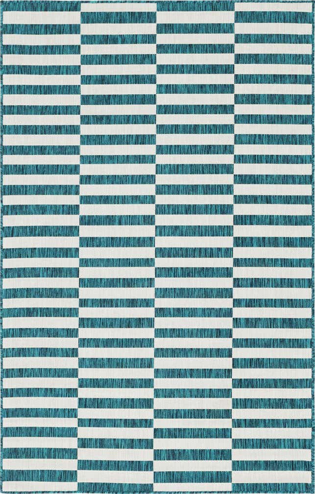 5' 3 x 8' Easy-Clean Striped Indoor / Outdoor Rug