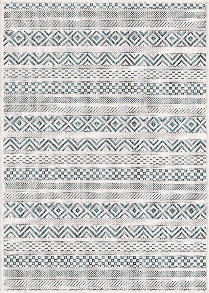 2' x 3' Easy-Clean Striped Indoor / Outdoor Rug