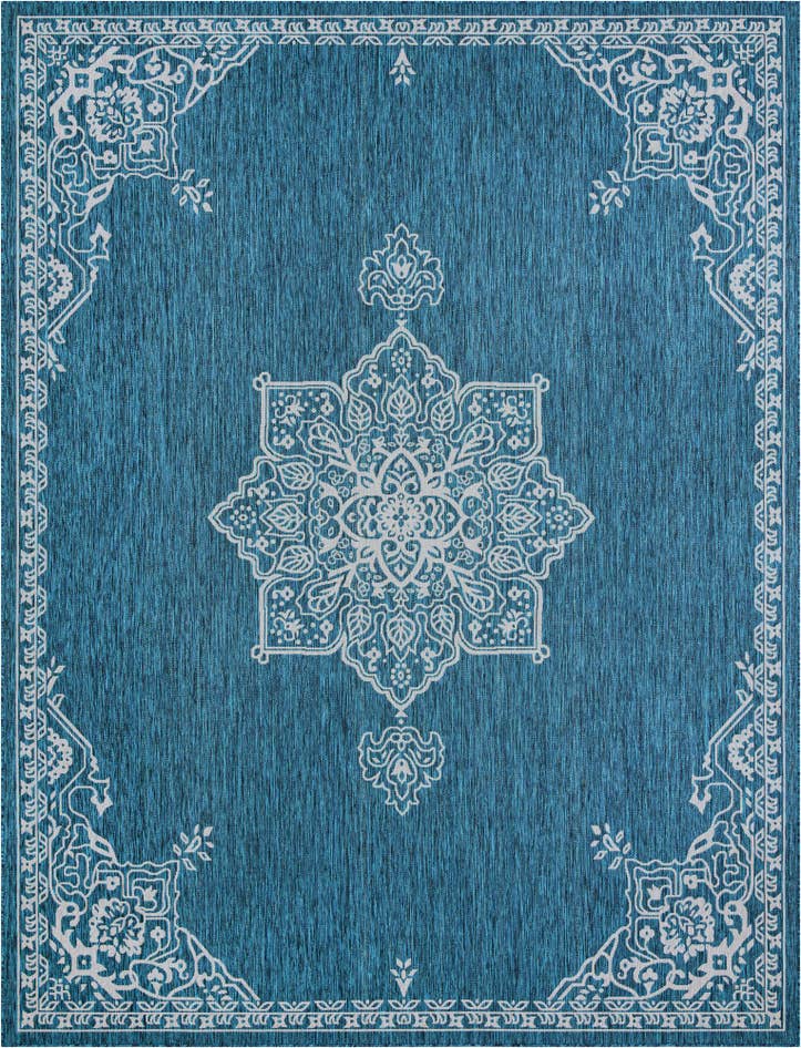 Detail image of 10' x 13' Easy-Clean Traditional Indoor / Outdoor Rug