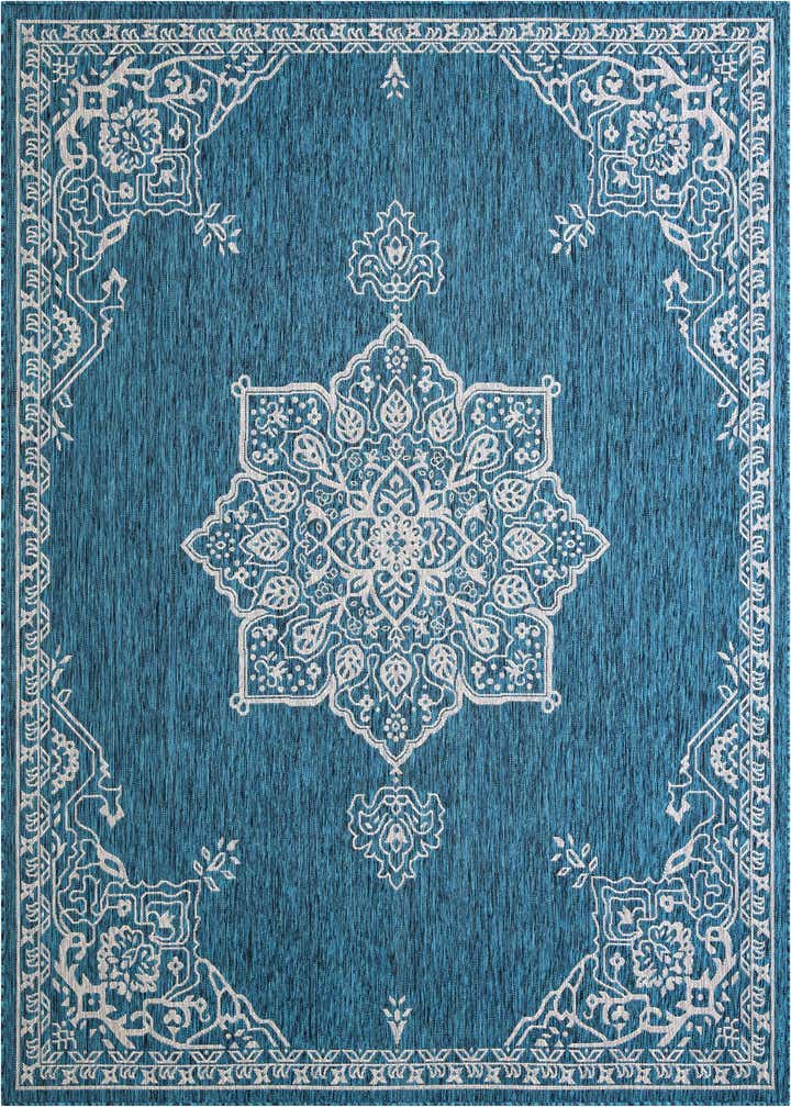 7' 10 x 10' Easy-Clean Traditional Indoor / Outdoor Rug