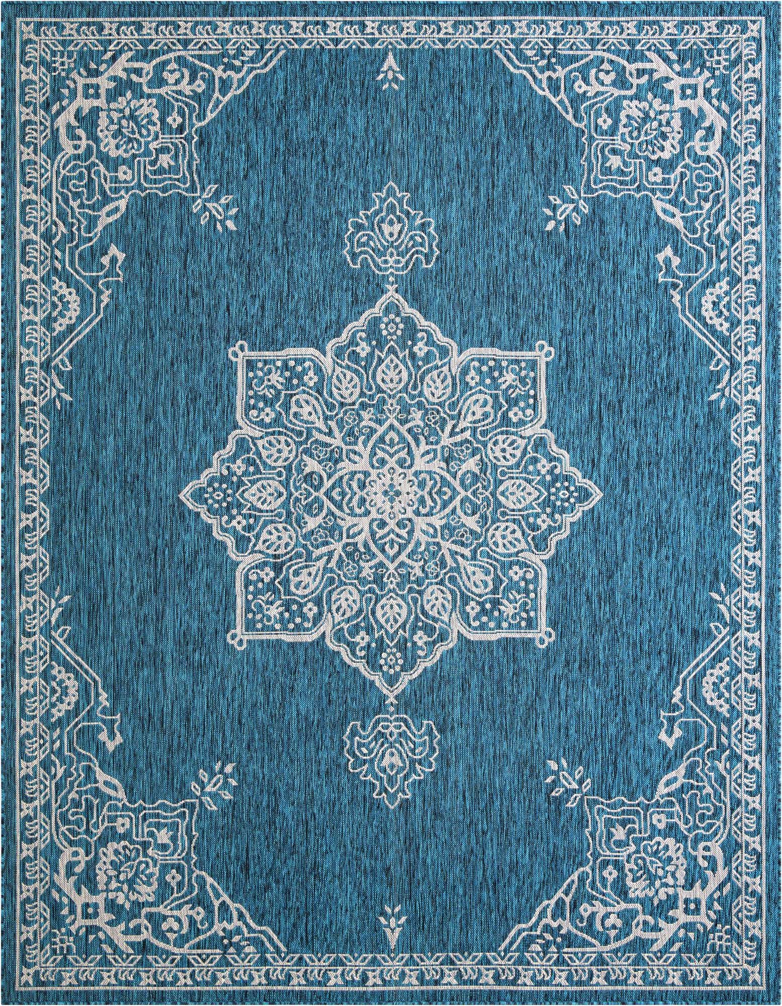 7' 10 x 10' Easy-Clean Traditional Indoor / Outdoor Rug