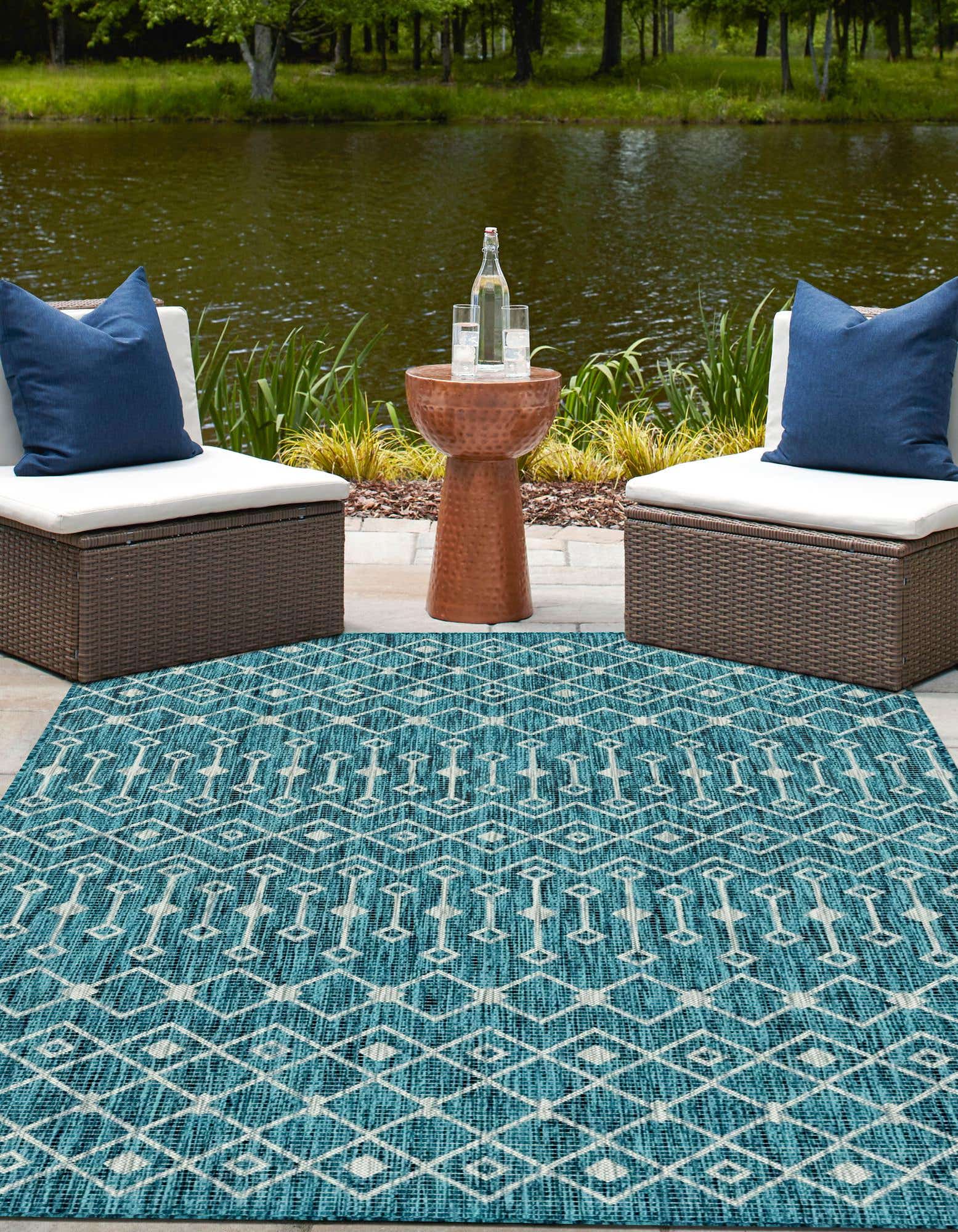 Detail image of 7' 10 x 11' Trellis Indoor / Outdoor Rug