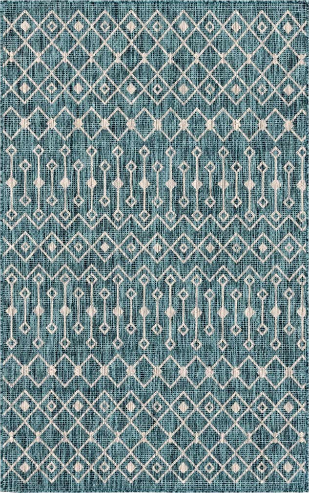 5' 3 x 8' Easy-Clean Trellis Indoor / Outdoor Rug