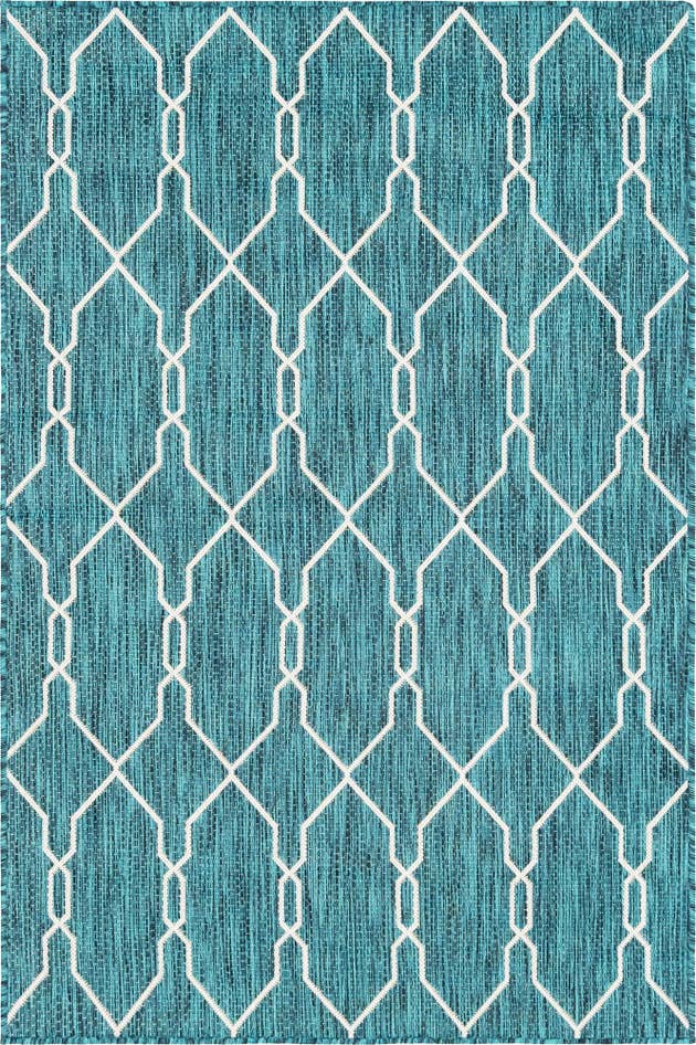 Detail image of 4' x 6' Easy-Clean Trellis Indoor / Outdoor Rug
