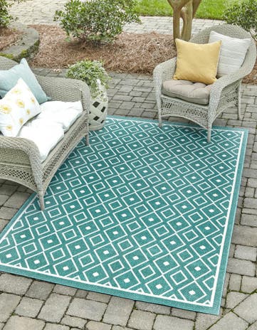 9' x 12' Easy-Clean Trellis Indoor / Outdoor Rug