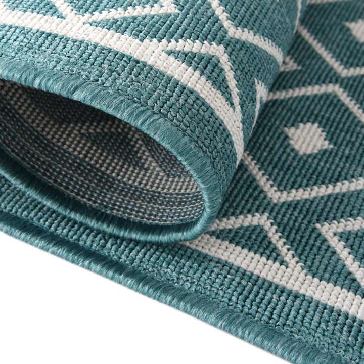 9' x 12' Easy-Clean Trellis Indoor / Outdoor Rug