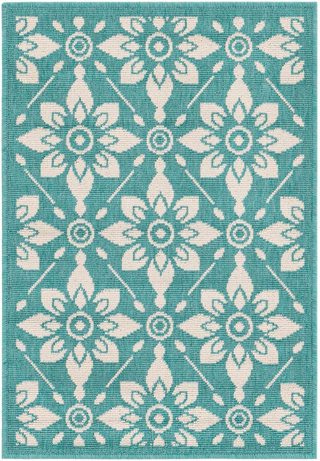 Detail image of 2' x 3' Easy-Clean Trellis Indoor / Outdoor Rug