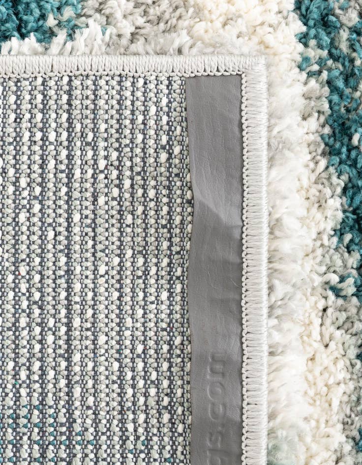 Detail image of 3' 3 x 5' 3 Soft Touch Shag Rug