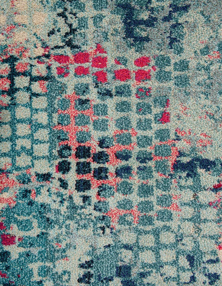 Detail image of 5' 2 x 7' 6 Theia Rug