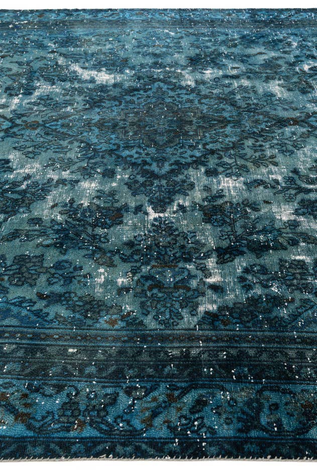 Detail image of 9' 6 x 13' 4 Hand Knotted Ultra Vintage Persian Wool Rug